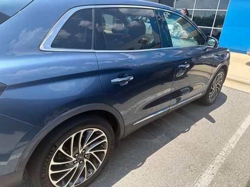 Used 2019 Lincoln Nautilus Reserve FWD image 5