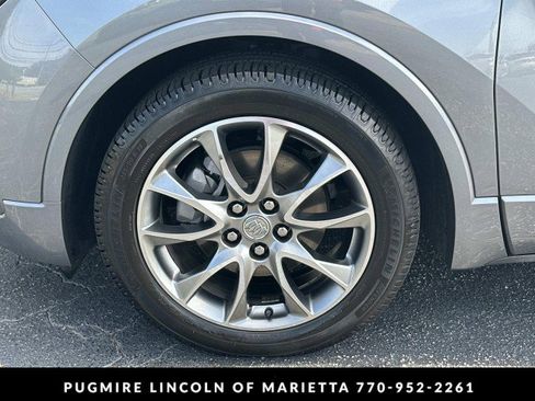 Used 2020 Buick Envision Essence w/ Experience Buick Package FWD image 11