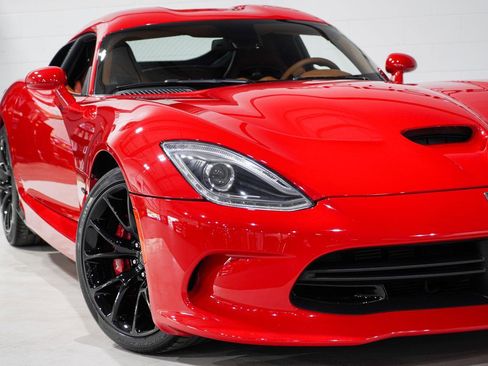 Used 2013 SRT Viper GTS w/ GTS Laguna Interior Pkg image 25