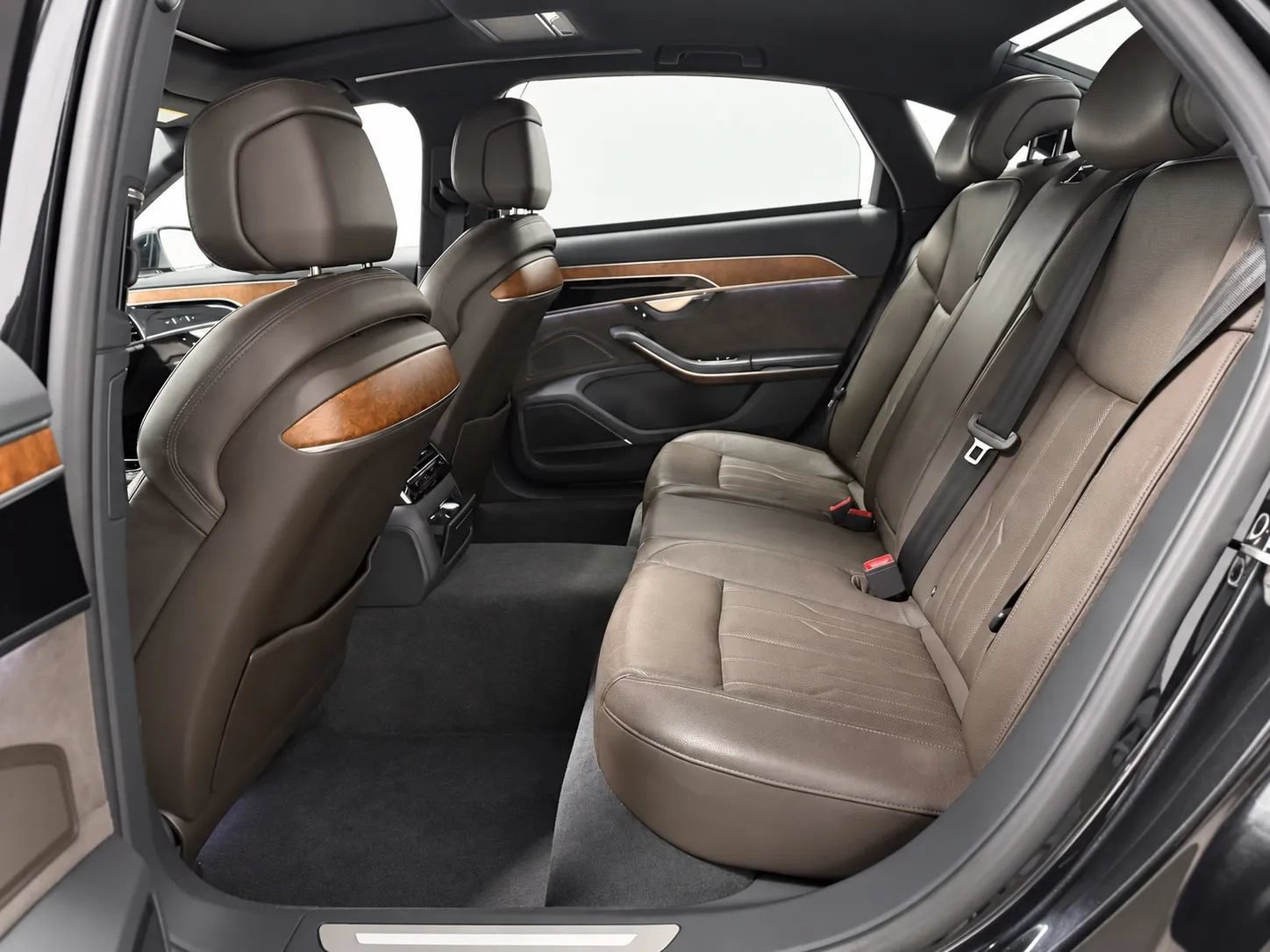 Used 2019 Audi A8 L 3.0T w/ Executive Package AWD/4WD image 15