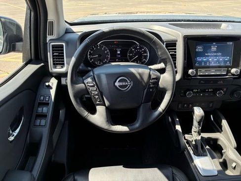 Certified 2024 Nissan Frontier SL w/ Technology Package RWD image 16