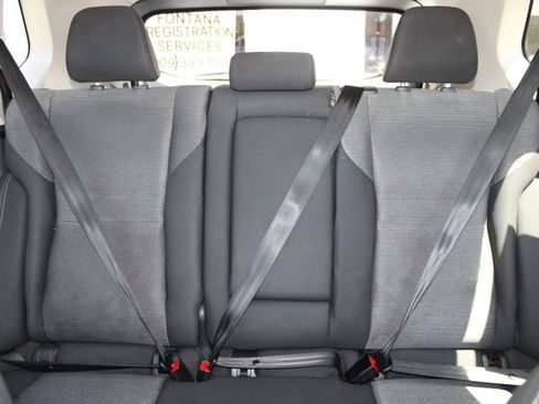 Used 2022 Nissan Rogue SV FWD image 13