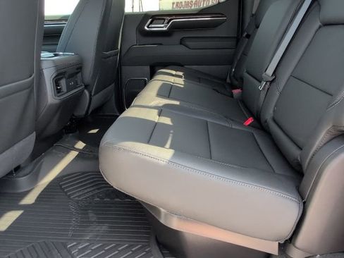 New 2026 Chevrolet Silverado 1500 LT Trail Boss w/ Convenience Package II image 7