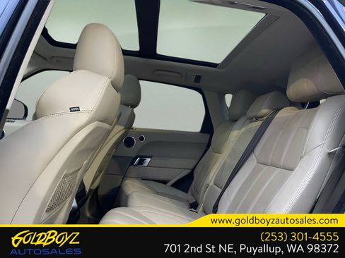 Used 2014 Land Rover Range Rover Sport HSE image 33