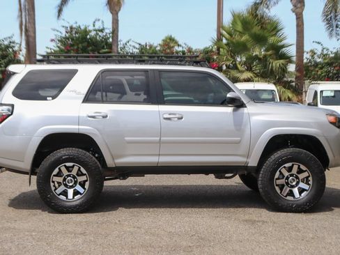 Used 2020 Toyota 4Runner TRD Off-Road AWD/4WD image 13