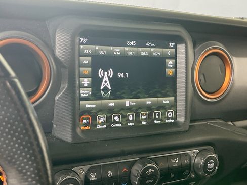 Used 2022 Jeep Gladiator Mojave w/ Cold Weather Group image 15