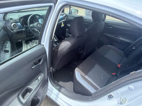 Used 2025 Nissan Versa SV w/ Trunk Package FWD image 9