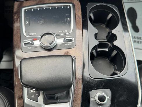 Used 2017 Audi Q7 3.0T Prestige image 24