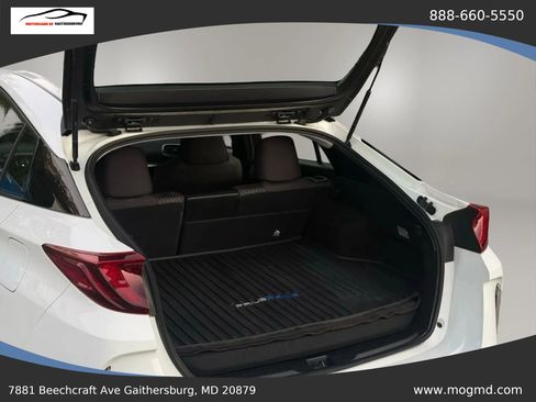 Used 2018 Toyota Prius Prime Plus w/ Carpet Mat Package image 16