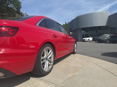 Used 2022 Audi A4 2.0T Premium w/ Convenience Package AWD/4WD image 5