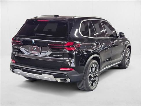 Used 2026 BMW X5 sDrive40i w/ Climate Comfort Package image 2