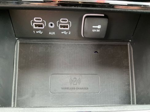 Used 2024 Jeep Grand Cherokee L Altitude image 23