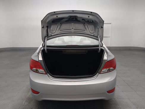 Used 2017 Hyundai Accent SE FWD image 29