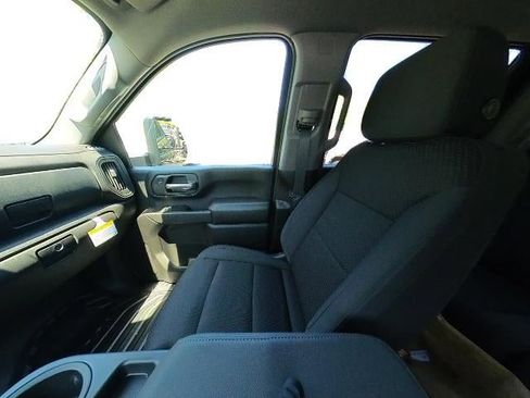 New 2025 GMC Sierra 3500 Pro w/ Convenience Package image 14