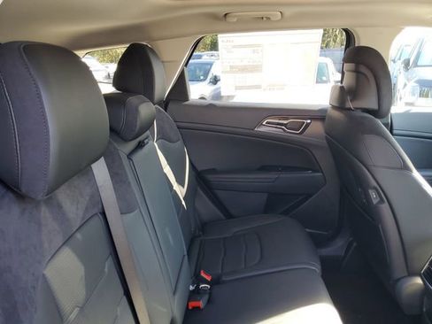 New 2026 Kia Sportage SX image 31