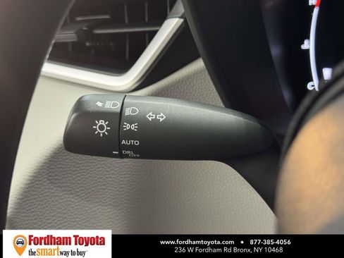 Used 2026 Toyota Corolla LE w/ LE Premium Package FWD image 21