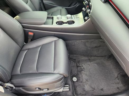 New 2026 Genesis GV70 2.5T Select image 9