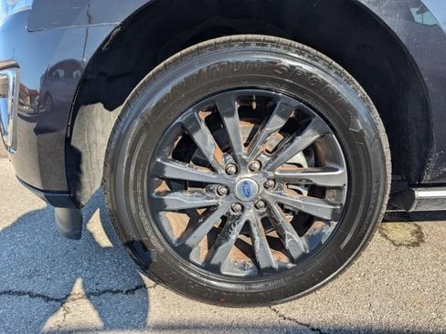 Used 2019 Ford Expedition Max Limited RWD image 36
