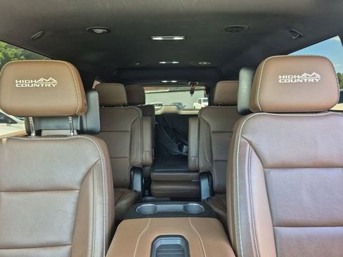Used 2024 Chevrolet Tahoe High Country w/ Advanced Technology Package AWD/4WD image 31