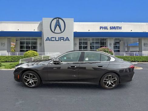 Used 2026 BMW 530i RWD image 12
