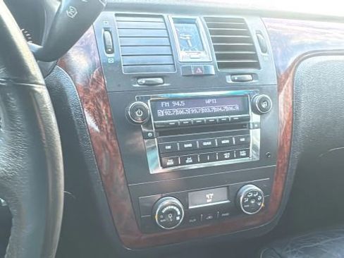 Used 2006 Cadillac DTS image 15