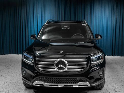 New 2025 Mercedes-Benz GLB 250 image 2