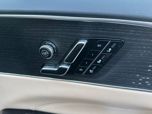 Certified 2025 Cadillac Lyriq Luxury w/ Nappa Leather Package image 22