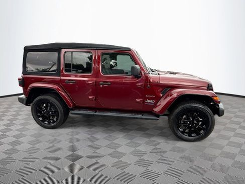 Used 2021 Jeep Wrangler Unlimited Sahara w/ Cold Weather Group AWD/4WD image 5