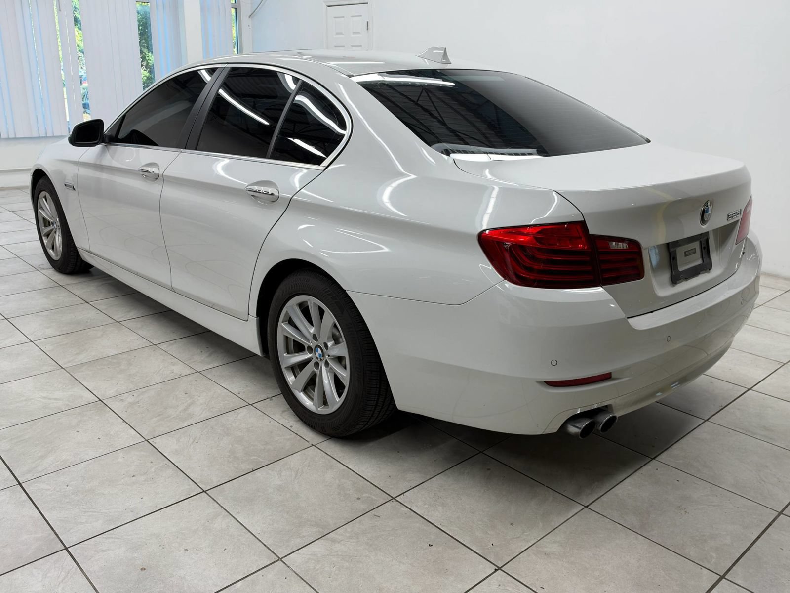 Used 2015 BMW 528i Sedan RWD image 7
