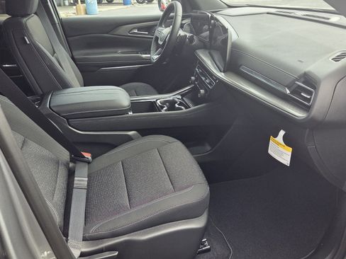 New 2026 Chevrolet Traverse LT w/ Midnight/Sport Edition image 14