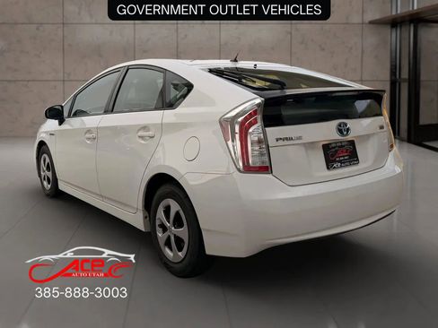 Used 2014 Toyota Prius One image 6