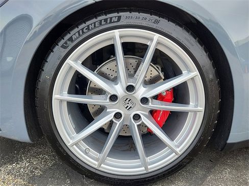 Used 2024 Porsche 911 Carrera S image 15