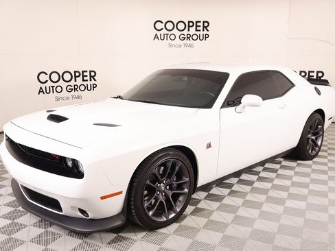 Used 2023 Dodge Challenger R/T Scat Pack image 9
