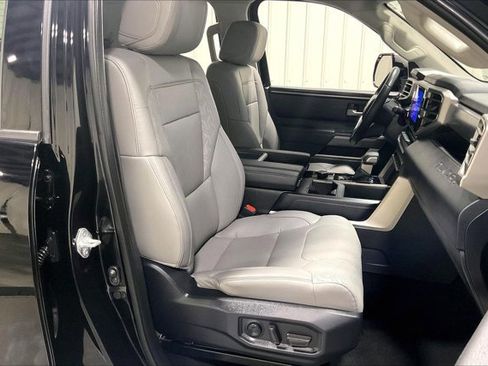 Used 2024 Toyota Tundra SR5 w/ SR5 Premium Package AWD/4WD image 7