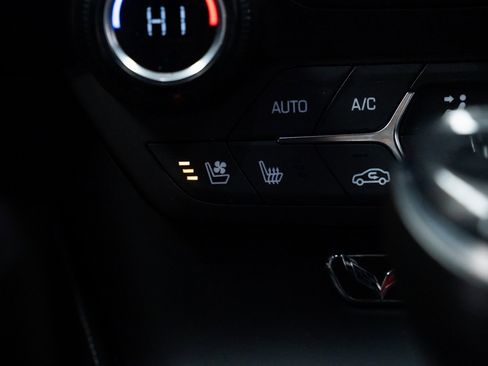 Used 2017 Chevrolet Corvette Stingray Coupe image 12