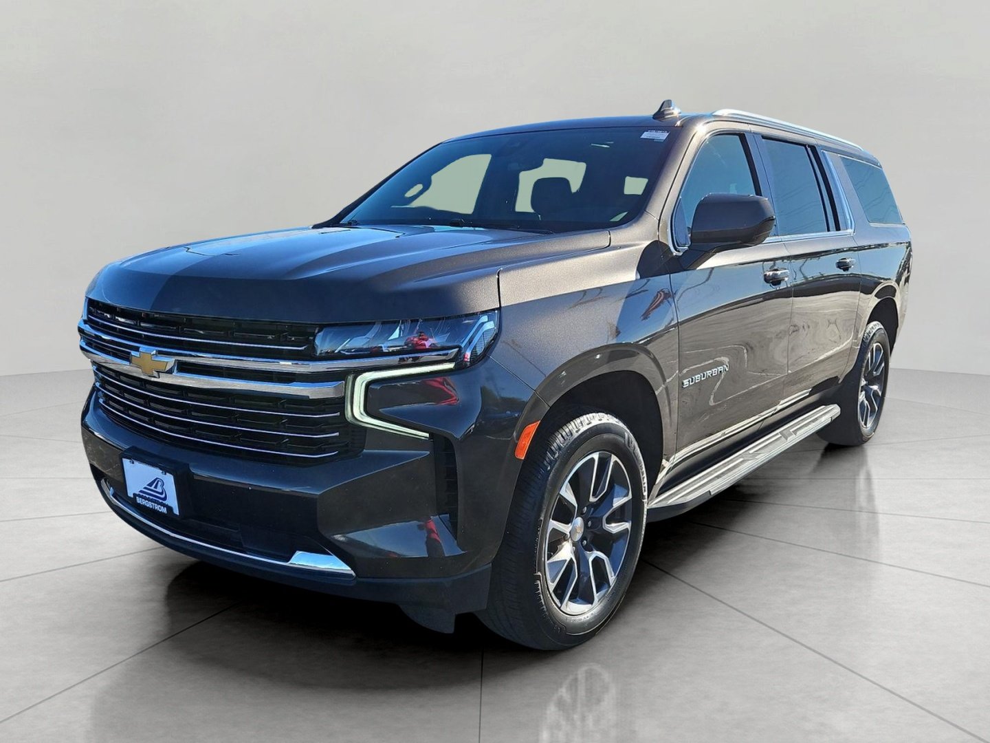 Used 2021 Chevrolet Suburban LT AWD/4WD image 4