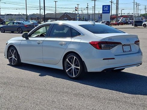 Used 2023 Honda Civic Touring image 7