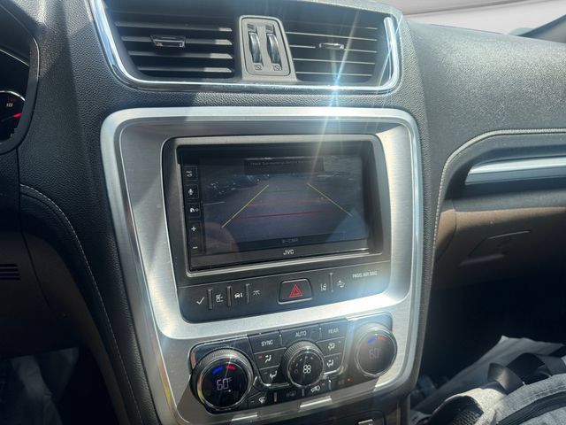 Used 2015 GMC Acadia SLT w/ Technology Package FWD image 16