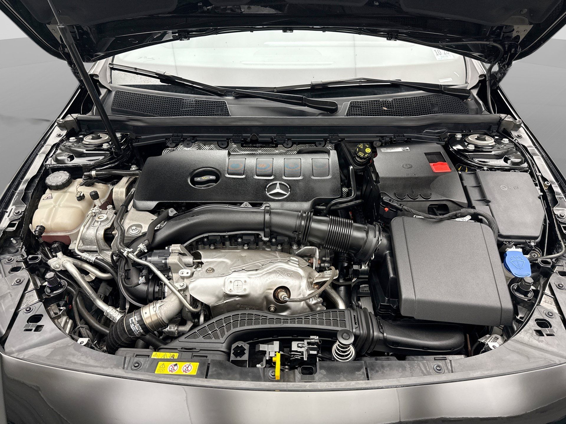Used 2023 Mercedes-Benz CLA 250 4MATIC image 28