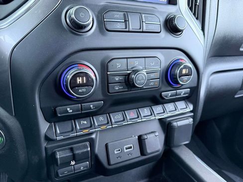 Used 2019 Chevrolet Silverado 1500 LT Trail Boss image 20