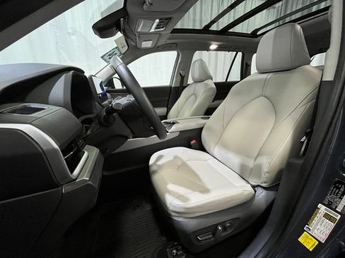 Certified 2024 Toyota Grand Highlander AWD Hybrid image 10