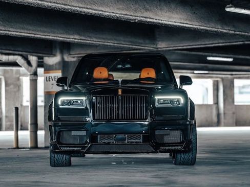 Used 2022 Rolls-Royce Cullinan w/ Cullinan Package image 7
