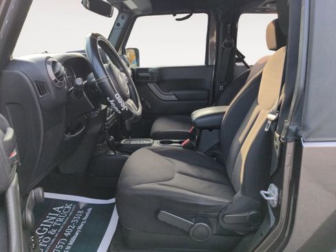 Used 2014 Jeep Wrangler Sport image 12