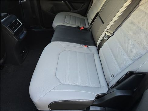 New 2026 Volkswagen Atlas Cross Sport SEL AWD/4WD image 13