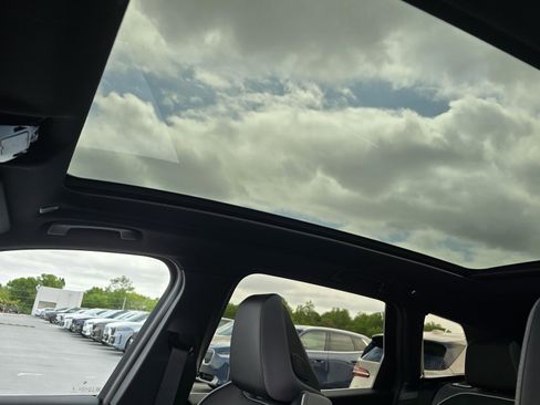 New 2026 BMW X3 xDrive30 w/ Premium Package AWD/4WD image 10