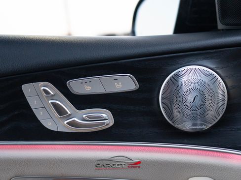 Used 2018 Mercedes-Benz E 300 image 40