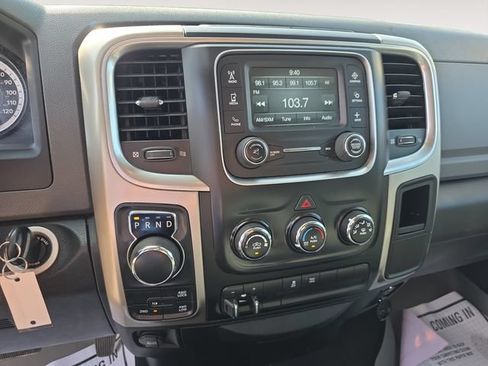 Used 2017 RAM 1500 Classic SLT AWD/4WD image 7