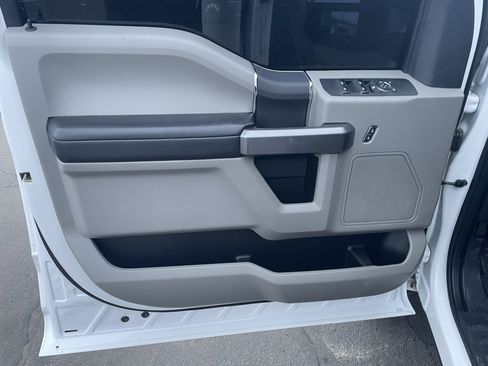 Used 2022 Ford F250 XLT w/ FX4 Off-Road Package image 12