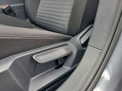 Certified 2025 Volkswagen Jetta S image 18