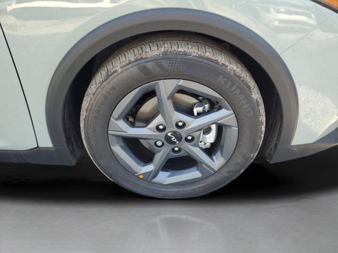 New 2026 Kia K4 LXS image 5